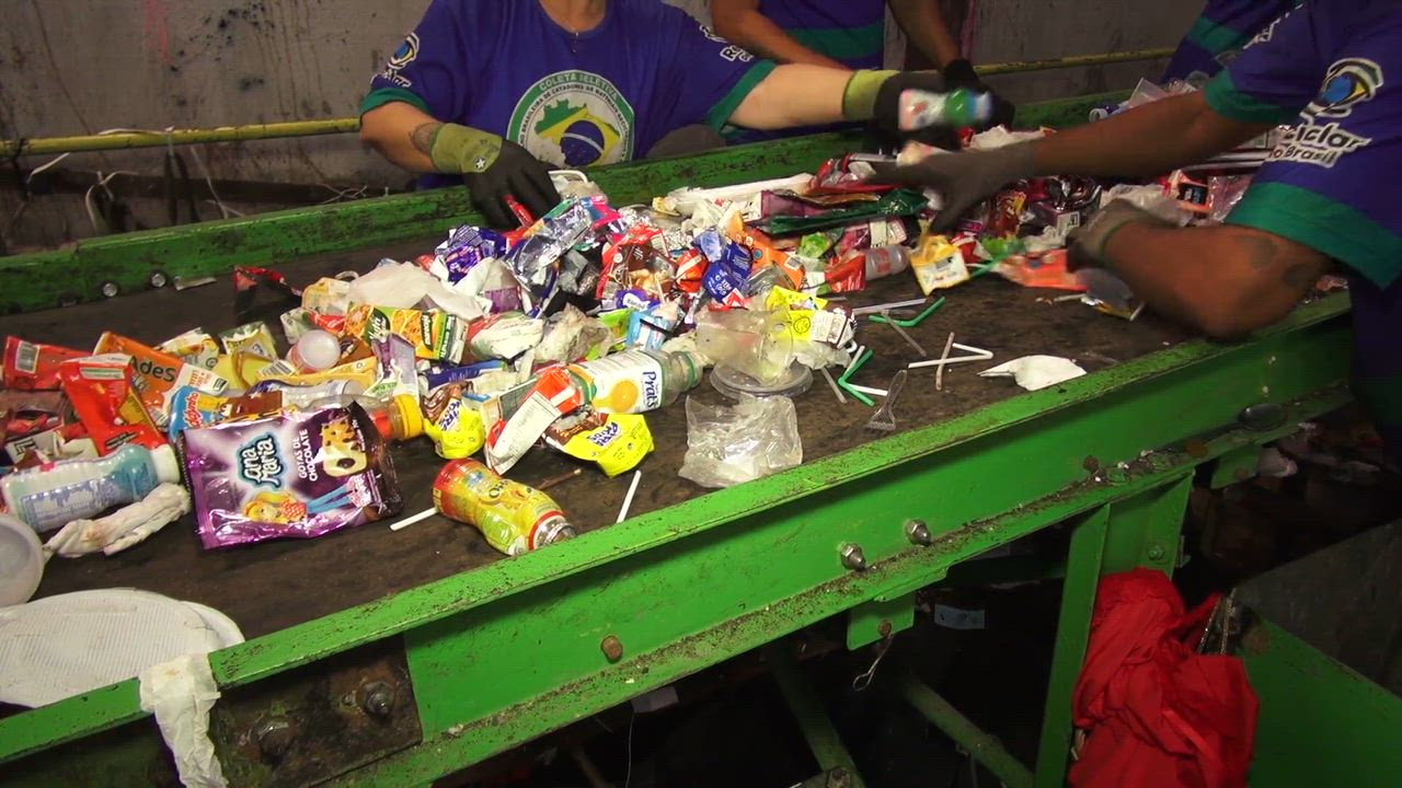 This is where recycling efficiency begins 

Recyclable waste being sorted on the conveyor line ensur...