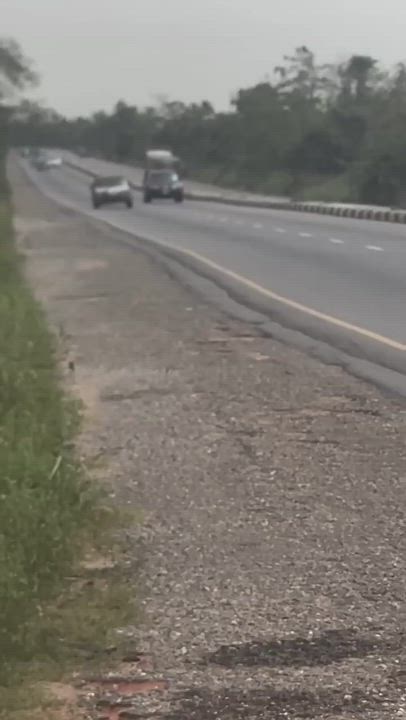 Man expresses shock on seeing a car with 3 wheels 🛞 driving on a major highway 😳