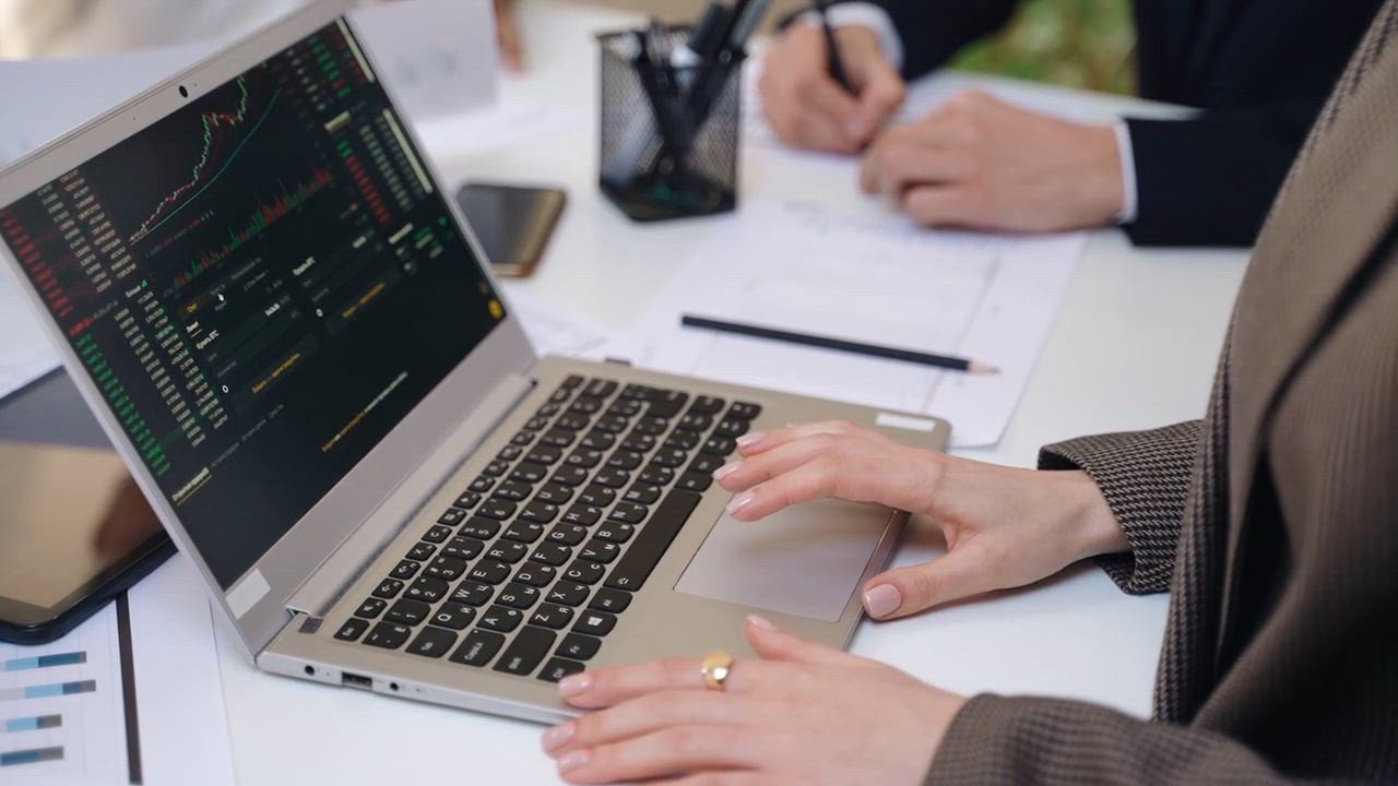 Behind every smart business decision is someone willing to sit with the data and uncover the real st...