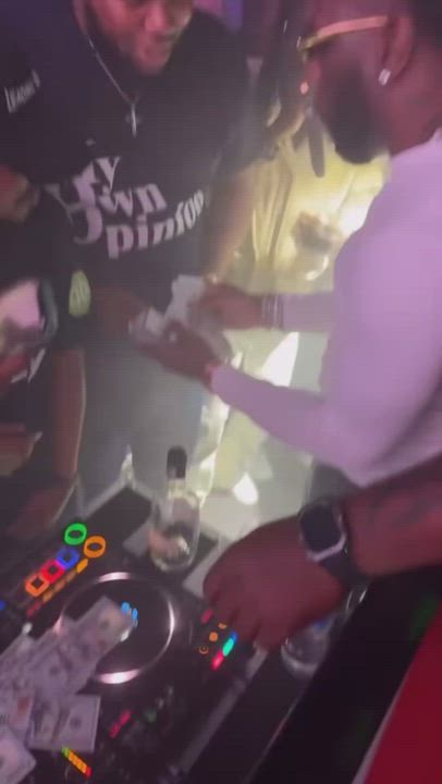 Video of Burna Boy gifting $100 bills randomly last night at the club in Lagos.