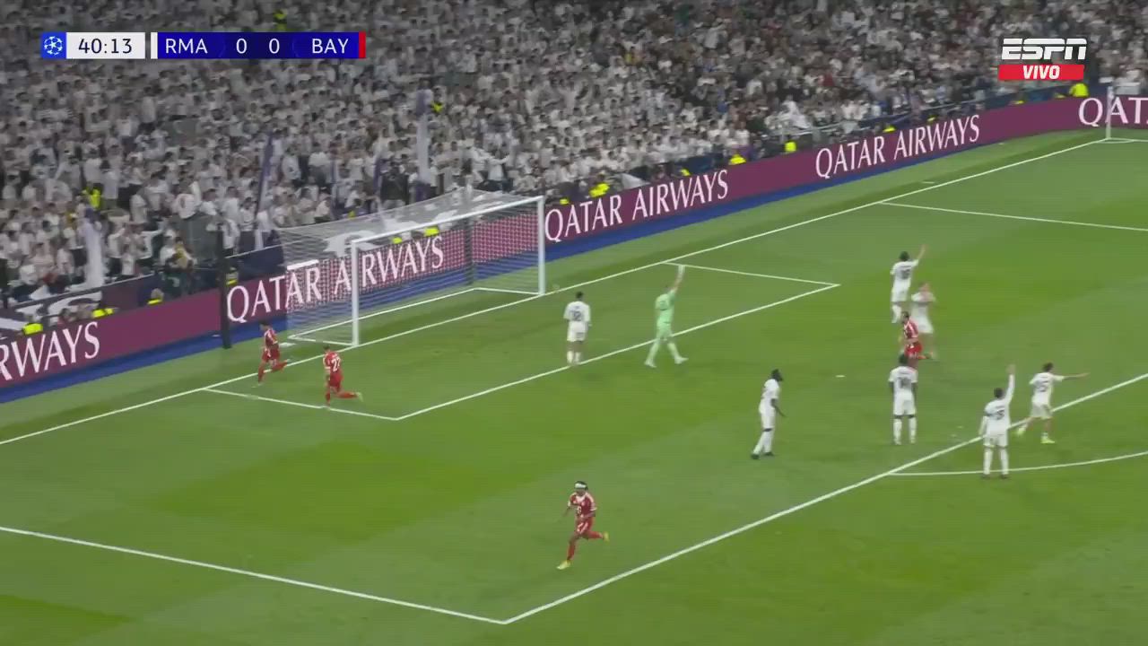 📝 Half-time: Real Madrid 0 - 1 Bayern Munich 

⚽ Powerful goal of Lucho Díaz puts Der Rekordmeis...