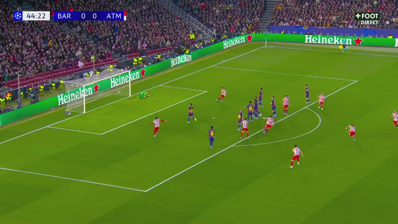#Barcelona trail behind #AtleticoMadrid after an impressive free kick from Julian Alvarez right befo...