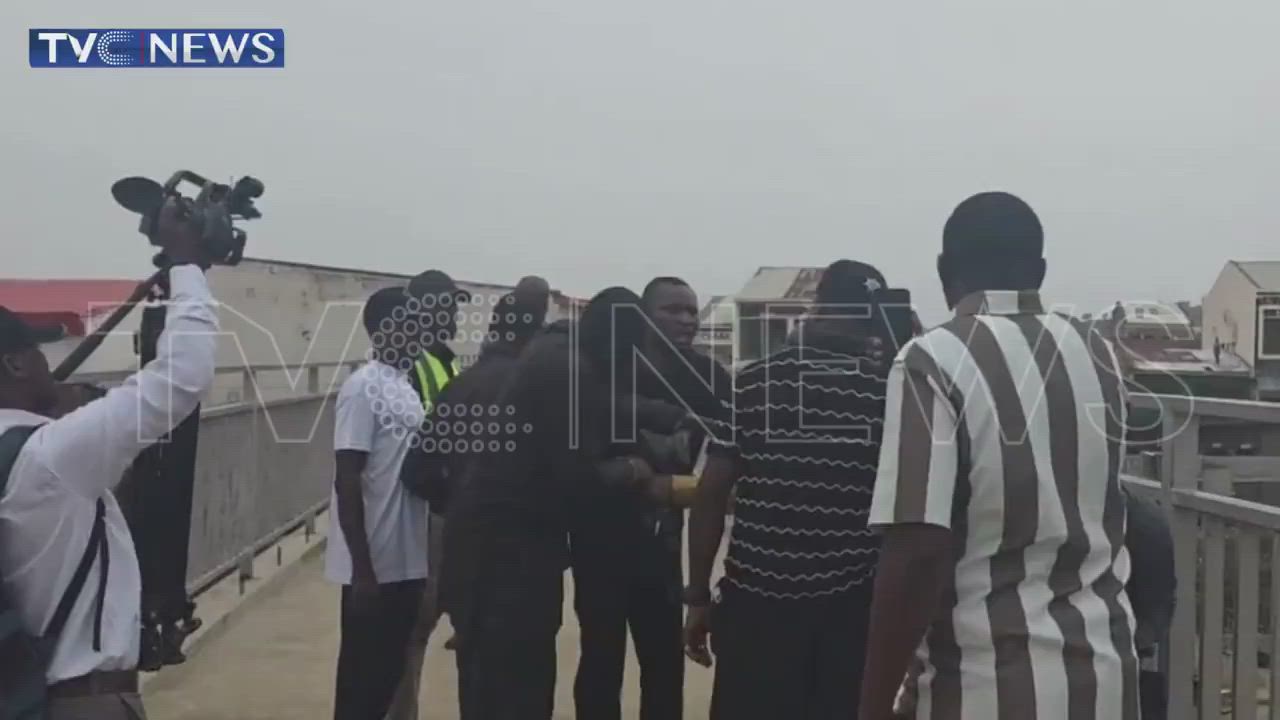 Video of Drama Between TVC crew and FCDA officials after they visited the newly constructed bus term...