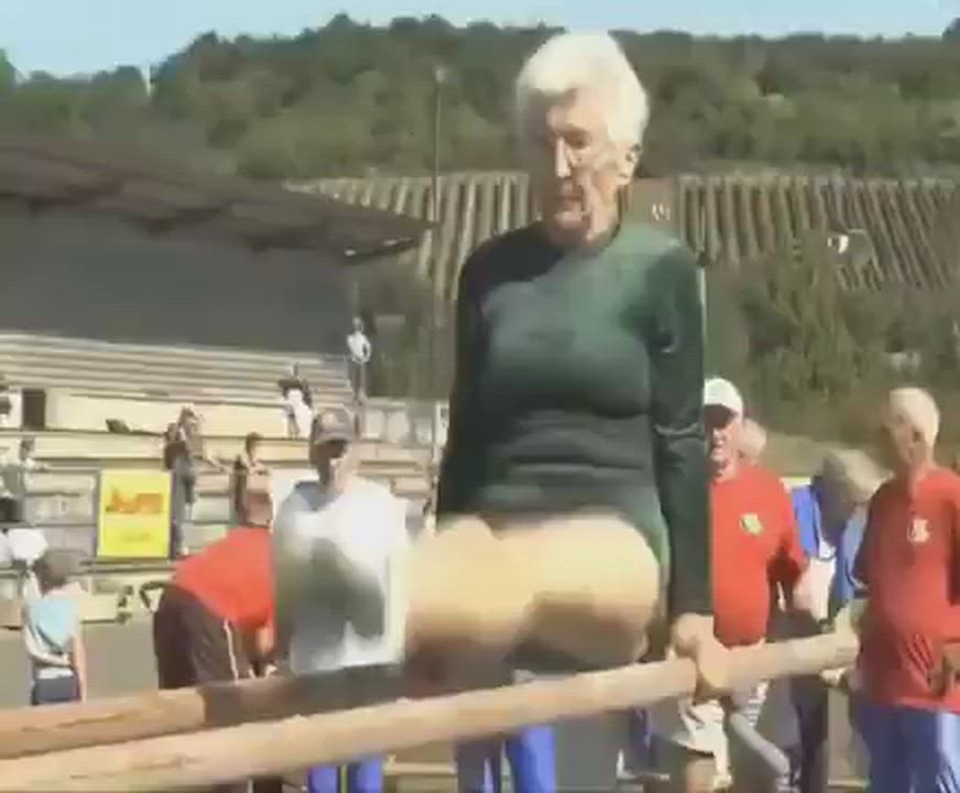 While still on diet meet Quaas, a German gymnast born in 1925, she was 100 years  last year but can...