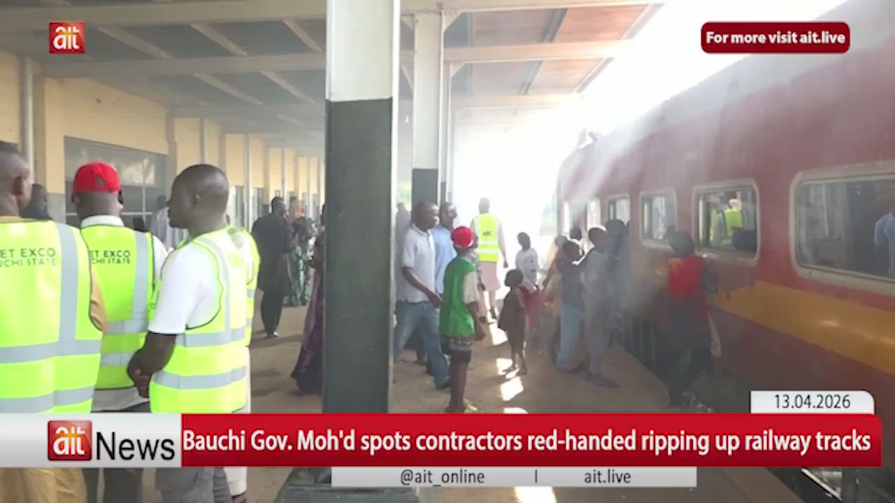 Bauchi state governor Mohammed spots contractors red-handed ripping up railway tracks