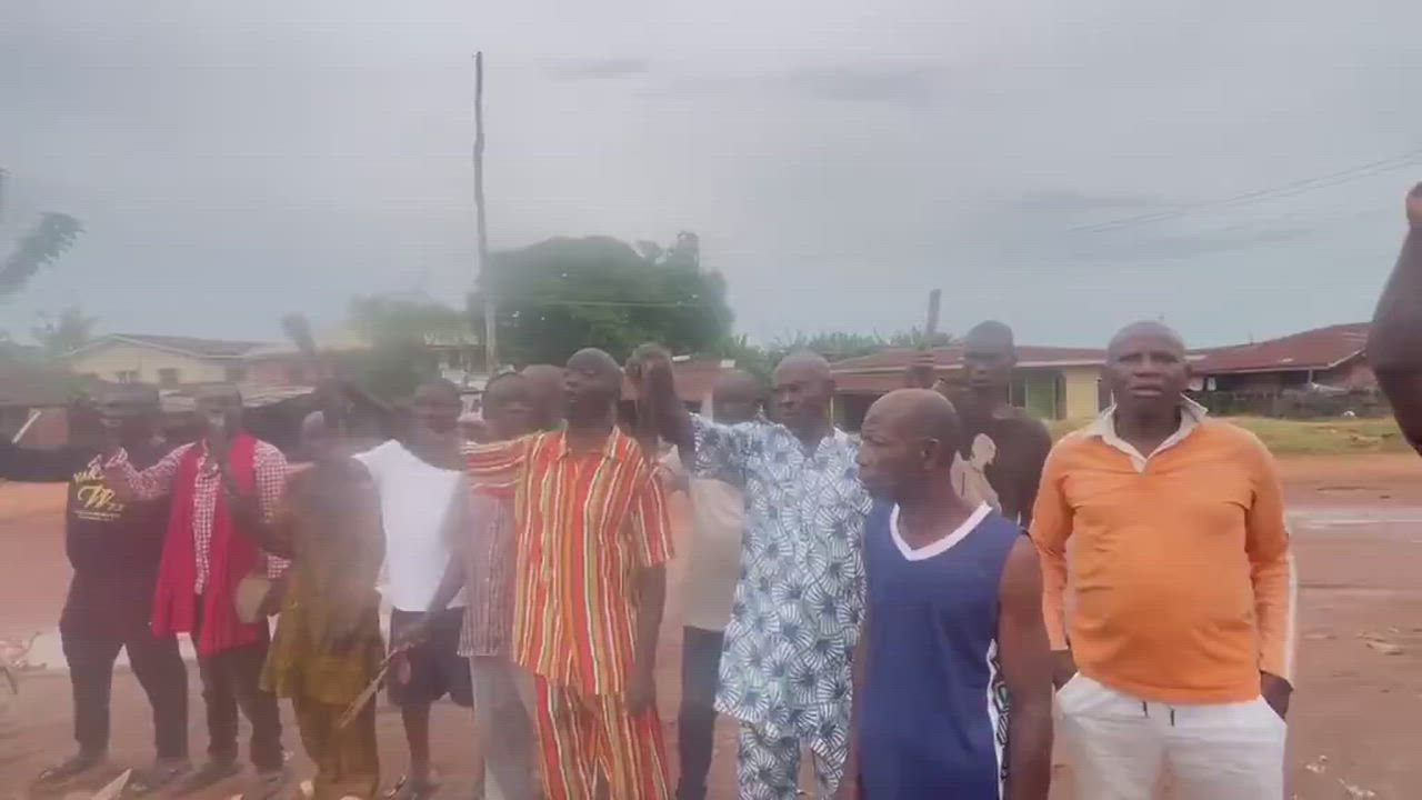 Elders of Ogbesomwan community in Edo state have come out to lay curses on people selling COLOS and...