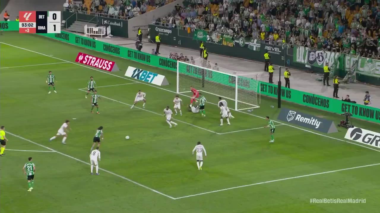 📝 Full-time: Real Betis 1 - 1 Real Madrid. 

Vinícius Junior scored for #RealMadrid early in the...