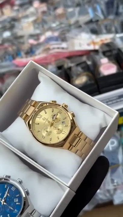 Poedagar chain chronograph
30k only
Includes;branded box,carrier bag,extra battery,and warranty card...