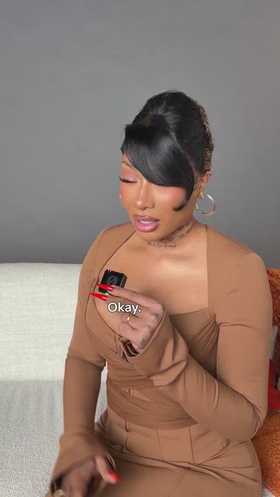 Megan Thee Stallion shared her top 5 #anime shows available for streaming on #Netflix ❤️‍🔥

What'...