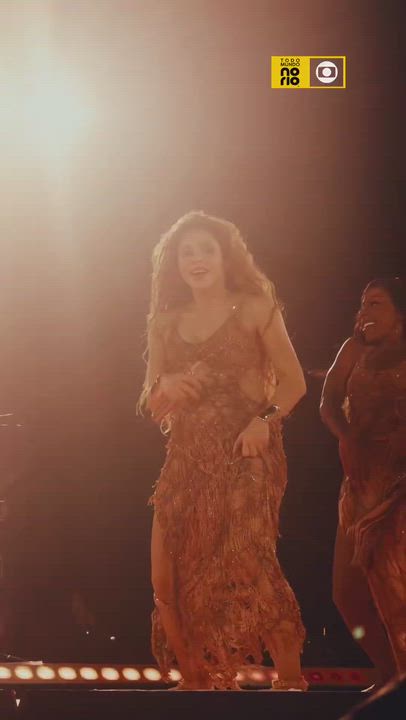Colombian #music icon Shakira is headlining right now a massive, free concert on Rio de Janeiro's Co...