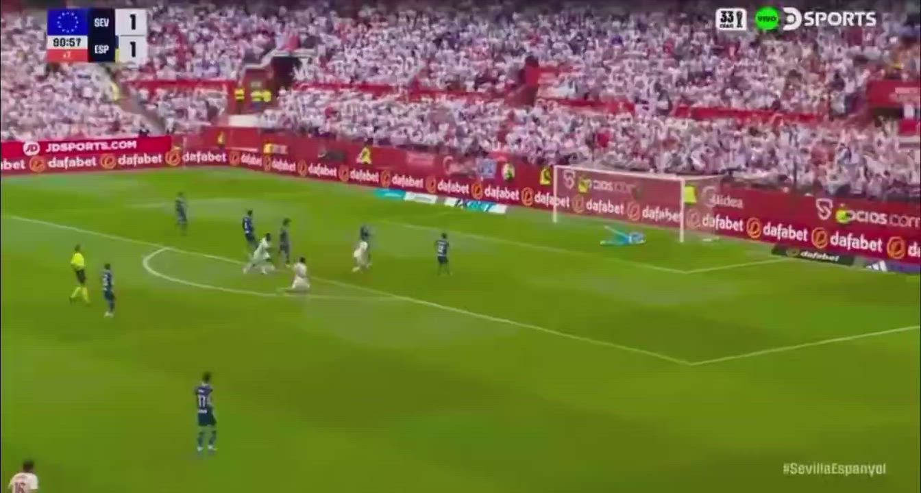 Sevilla completed the comeback vs. Espanyol with an spectacular 91st-minute winner from #SuperEagles...