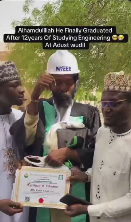 Nigerian Man Finally Graduates from school After 12 Years of Studying Engineering in School