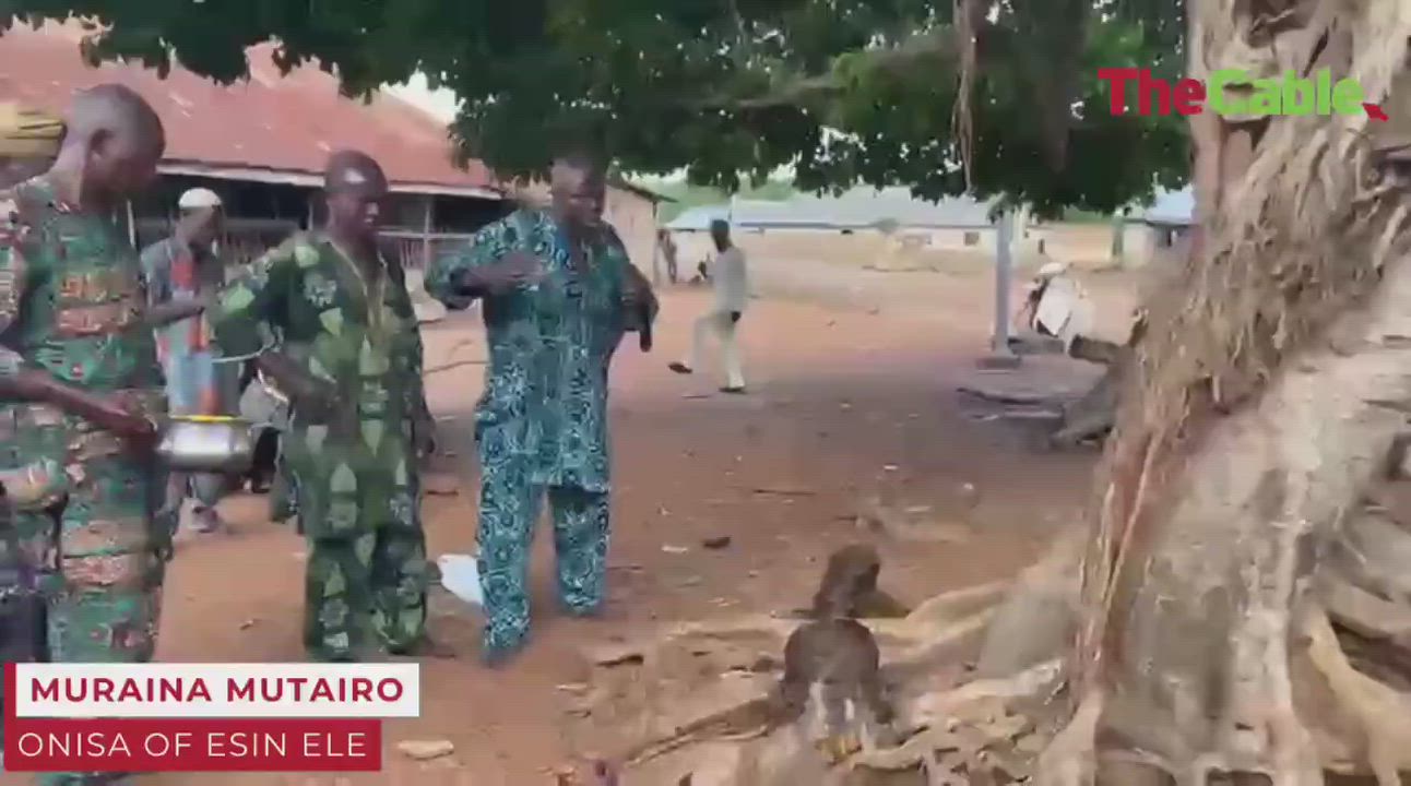 Muraina Mutairo, Onisa of Esin Ele, evoking the gods to go after the abductors and bring back Ogbomo...