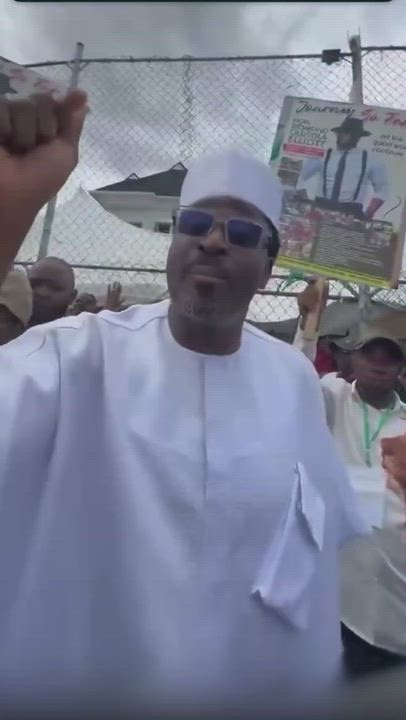 The results of the Lagos House Assembly APC primaries for Surulere 1:

Hon. Barakat Odunuga - 11,385...