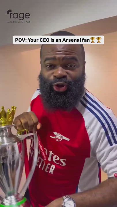 The CEO of this company is an Arsenal fan and he did this with the staffs 😂 ✨ 🏆