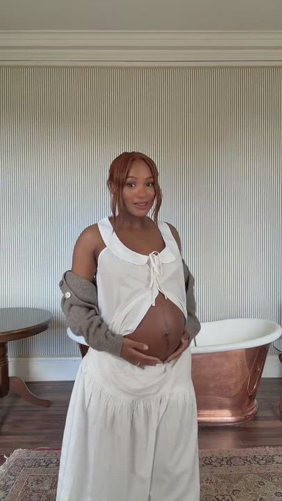 Mr Eazi &amp; Temi Otedola have welcomed their first child together 🍼🎉 Congratulations to them!