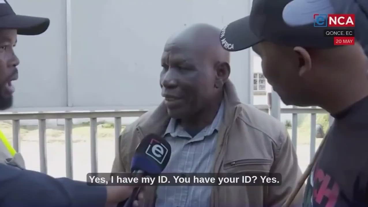 Xenophobic South Africans asking in Nigerian man who has all required papers to close down his busin...