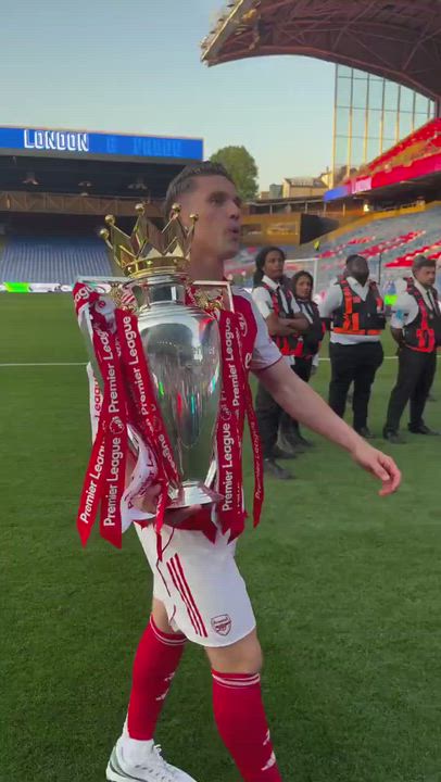 Viktor Gyökeres on Instagram: “Still walking like I talk it.”