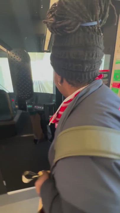 A Yoruba woman that drives a train in Canada…. This is so nice🇨🇦 🚊 ❤️