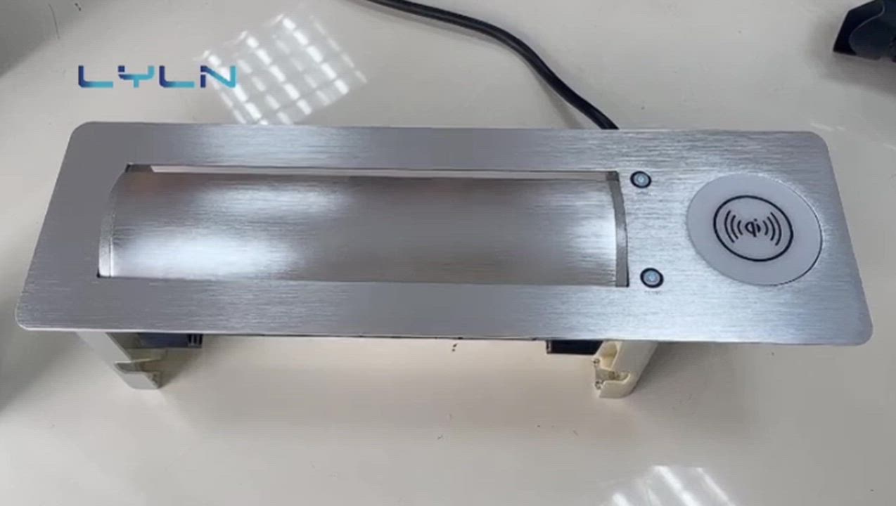 Smart Socket, Cleaner Workspace😀

🕹️Motorized type.
💡One button to open, one button to close.
🪄Wi...