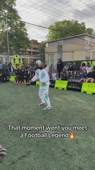 Jay-Jay Okocha is still balling 🔥