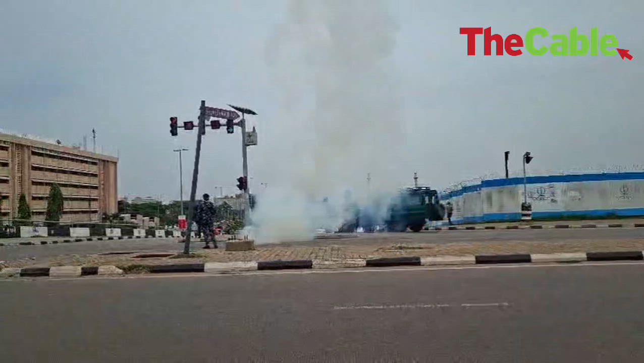 Police fire tear gas at protesters, journalists in Abuja