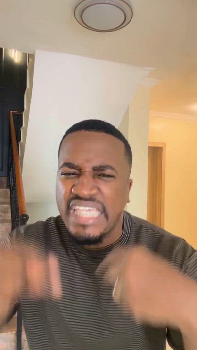I'm not a big boy oo 
 Help me 
Help my life