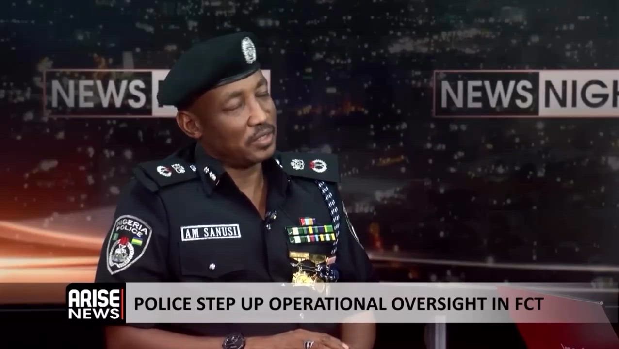 You Cannot Be A Thief And Still Be A Police Man — Sanusi

You either choose to be a thief or a polic...