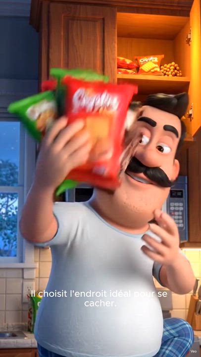 **Dad's secret snack stash didn't stay secret for long! 😂🍫 Every family has someone who can sniff...