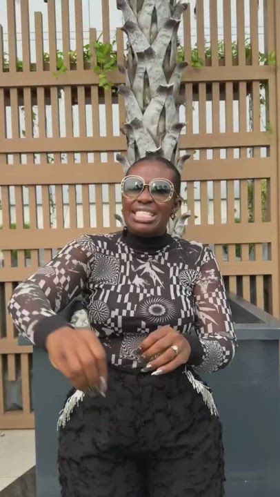 Here’s Chief Suo Chapele the face behind the pidgin World Cup commentary..😂❤️Africa’s first female...