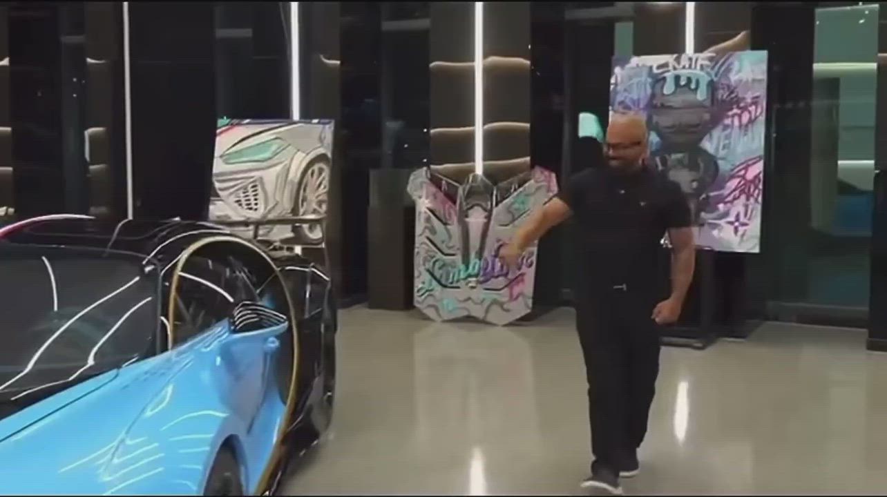 “Next I go wake up in a new Bugatti”

He has don’t it 🔥🔥 

This is Burna Boy’s new custom 1-of-1 V...