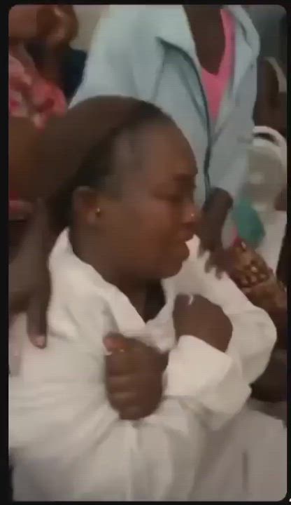 Heartbreaking scenes as the wife, mother, and children of the late Wole, reportedly a bouncer to Sam...