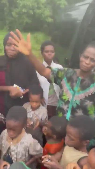 Breaking News! After 56 days in captivity, the abducted pupils and teachers from Oriire LGA, Oyo Sta...