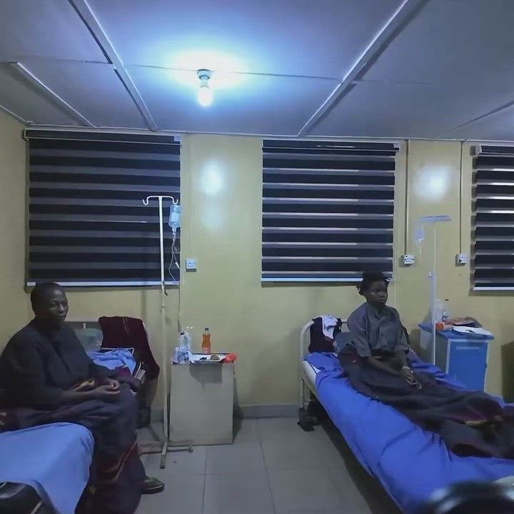 Governor Seyi Makinde visits Orire Kidnap victims, Which includes teachers and students