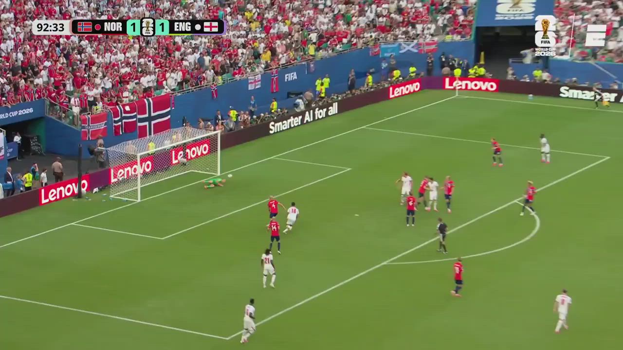 Jude Bellingham now has 6 GOALS at the World Cup ⚽🔥

No English player in history has scored more...