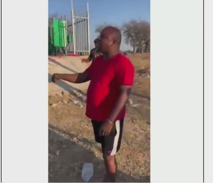 "Go back to your province" 

~ South African 🇳🇬 man tells countrymen from a different province that...