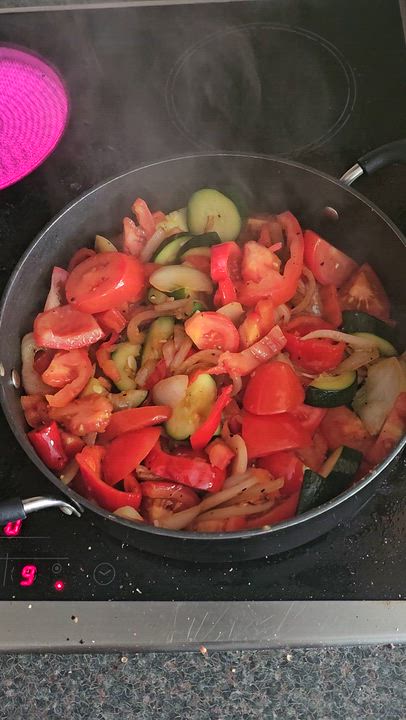 Sometimes we need time and space to think. Cooking for 20mins definitely helps me