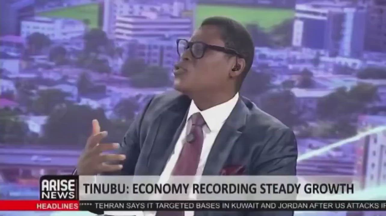 Rufai Oseni break down in tears on Arise TV this morning over Nigeria’s current situation. Say Niger...