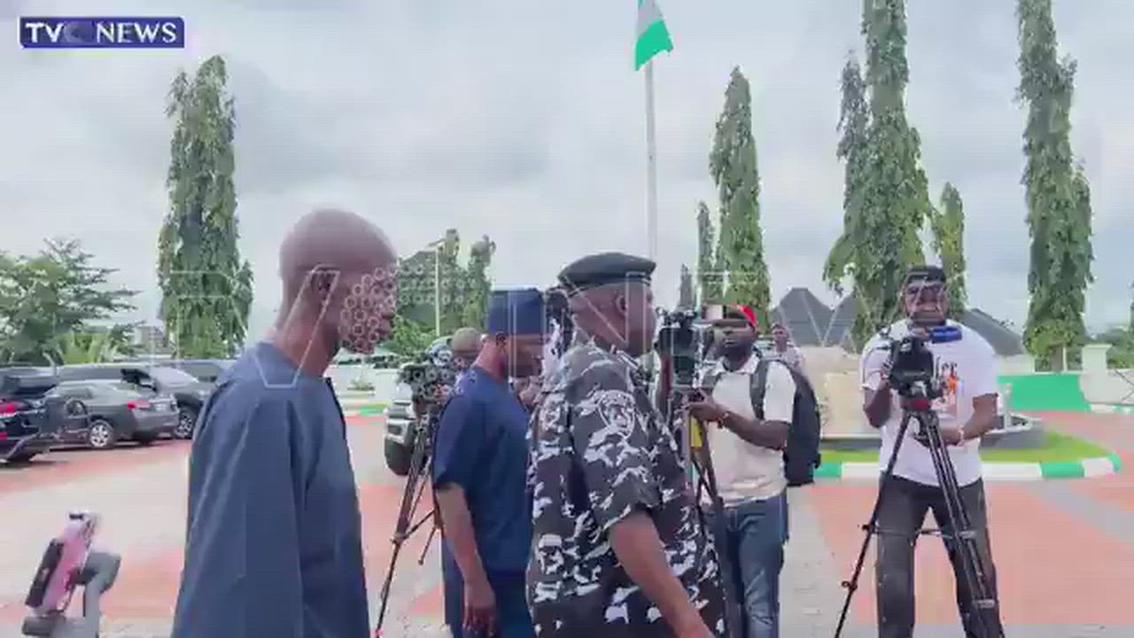 Kogi State Governor 𝐎𝐝𝐨𝐝𝐨 𝐑𝐞𝐜𝐞𝐢𝐯𝐞𝐬 𝐑𝐞𝐬𝐜𝐮𝐞𝐝 𝐊𝐢𝐝𝐧𝐚𝐩 𝐕𝐢𝐜𝐭𝐢𝐦𝐬 𝐚𝐭 𝐊𝐨𝐠𝐢 𝐆𝐨𝐯𝐞𝐫𝐧𝐦𝐞𝐧𝐭 𝐇𝐨𝐮𝐬𝐞
