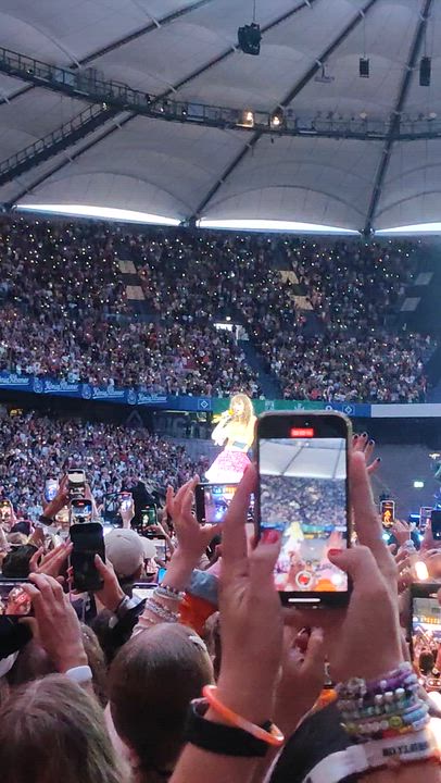 Tomorrow marks two years since the best day of my life!!! 💜🫶✨

I still can't believe I got to exp...
