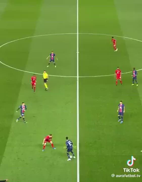 Neymar VS BAYERN 🔥
What a Player 😍