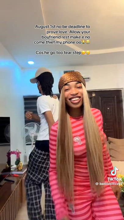 #LekeeLekee  if I catch am ennnh, e go too tear steps for me oooo
