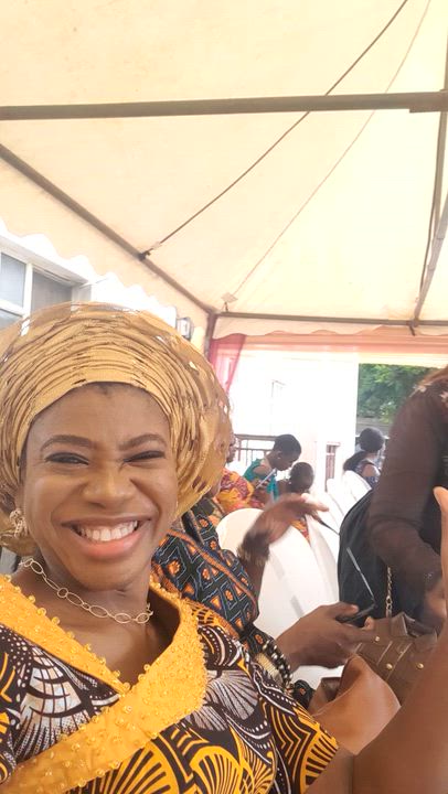 This was how my owambe day went.
Which day do we call owambe day in Naija?
It remarrying after rough...