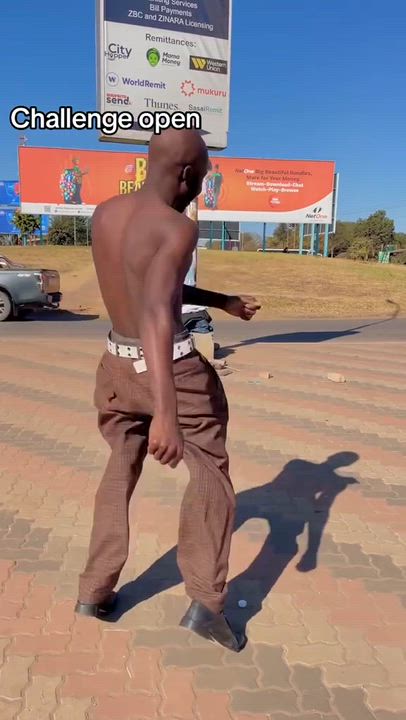 My mood anytime I see food #LekeeLekee