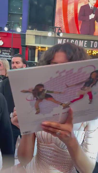 On the red carpet of the London premiere for "Spiderman: Brand New Day", fans asked Zendaya what's h...