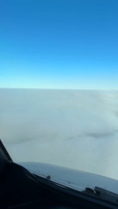 What a pilot sees when landing 🛬 #LekeeLekee