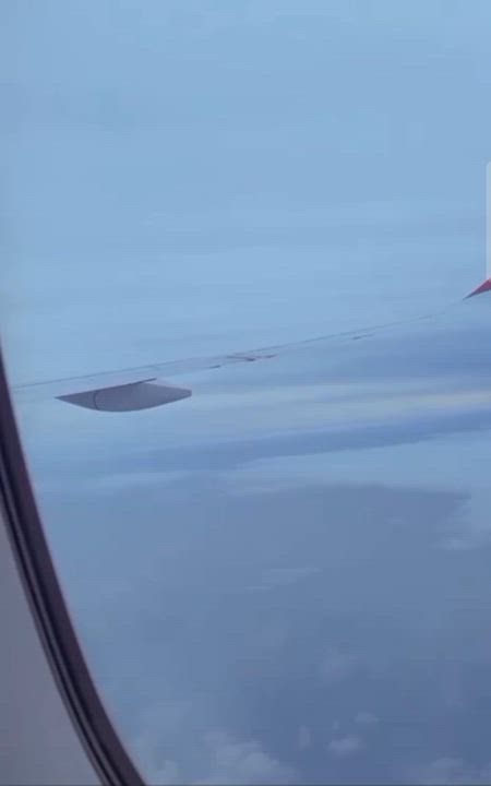 ✈️📌