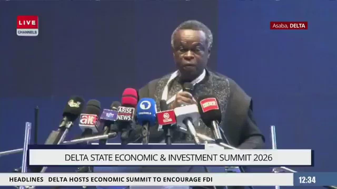 𝐍𝐢𝐠𝐞𝐫𝐢𝐚 🇳🇬 𝐒𝐡𝐨𝐮𝐥𝐝 𝐒𝐜𝐫𝐚𝐩 𝐕𝐢𝐬𝐚 𝐁𝐚𝐫𝐫𝐢𝐞𝐫𝐬 𝐅𝐨𝐫 𝐀𝐟𝐫𝐢𝐜𝐚𝐧𝐬.

~   𝐋𝐮𝐦𝐮𝐦𝐛𝐚