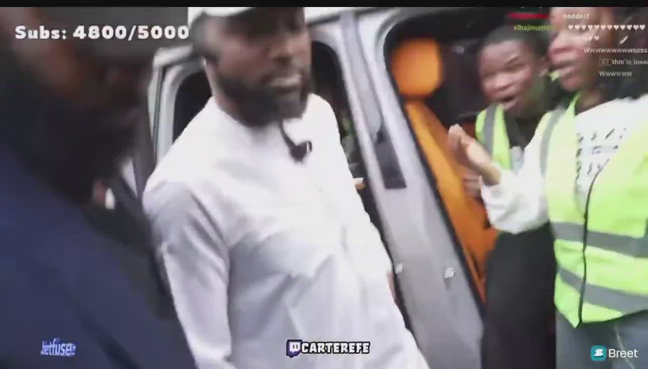 Davido links up with Carter Efe’s team and Davrel. Take them to eat with him