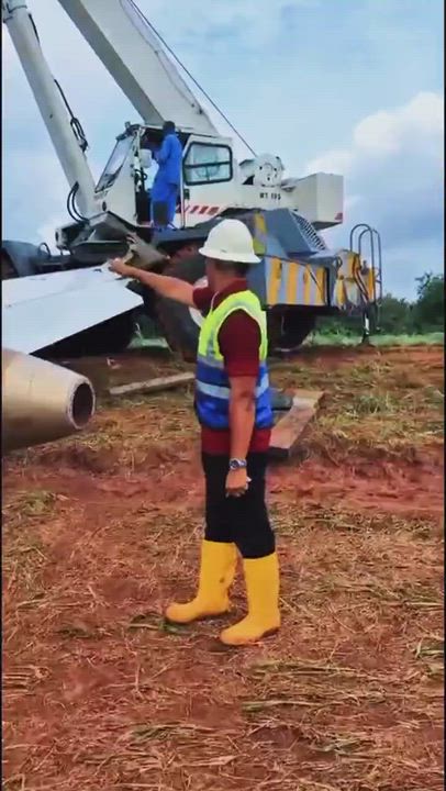 Enugu air plane that was involved in Benin airport incident has been recovered from the site of the...